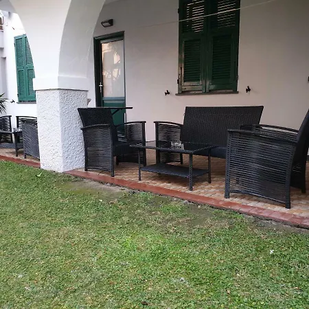 Alojamento de Acomodação e Pequeno-almoço Alda Levanto